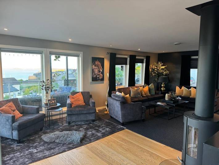 Villa für 5 Personen, mit Terrasse und Ausblick - 1