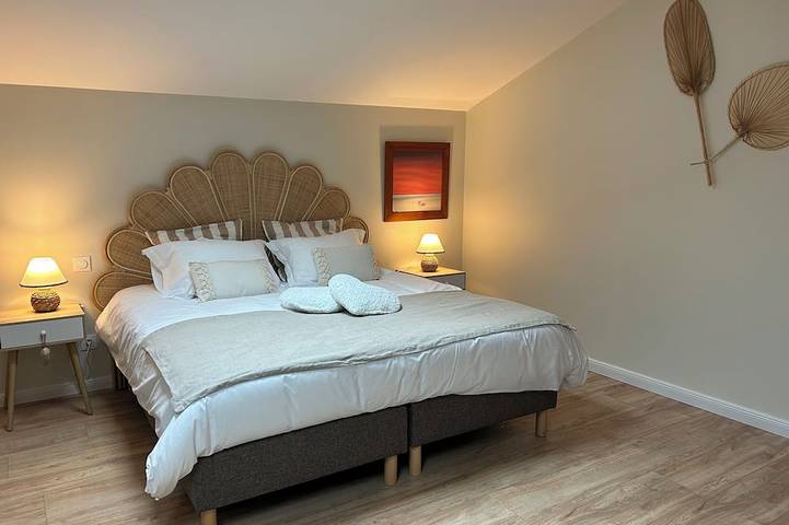 Chambre d’hôte pour 6 personnes, avec piscine et jardin à Gémozac - 2