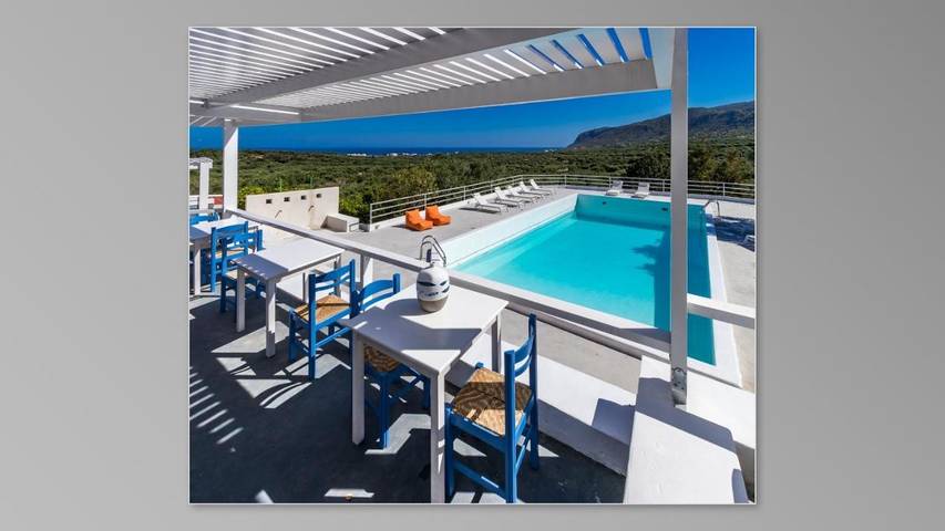 Hôtel pour 3 personnes, avec piscine ainsi que jardin et vue