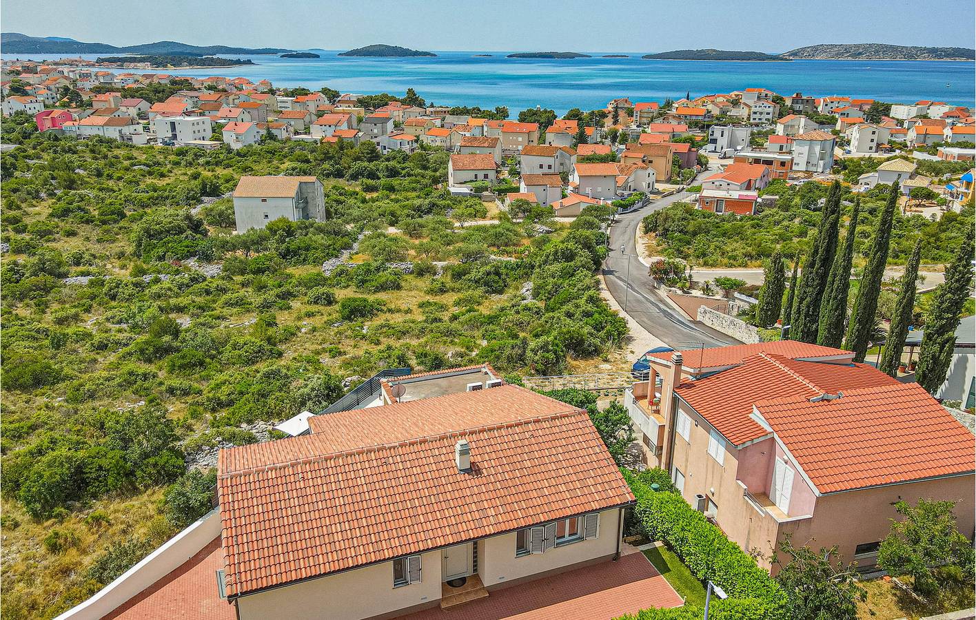 Ferienhaus für 8 Personen mit Terrasse in Brodarica, Šibenik-Knin