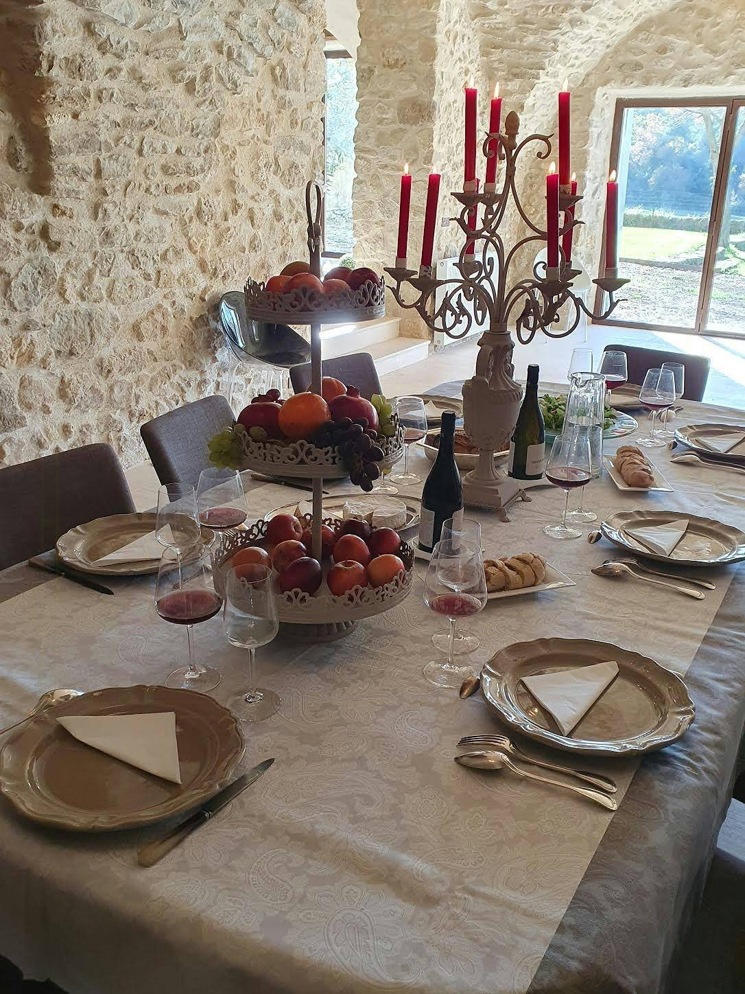 Historic mansion in Provence vineyards in La Tour-d'Aigues, Parc naturel régional du Luberon