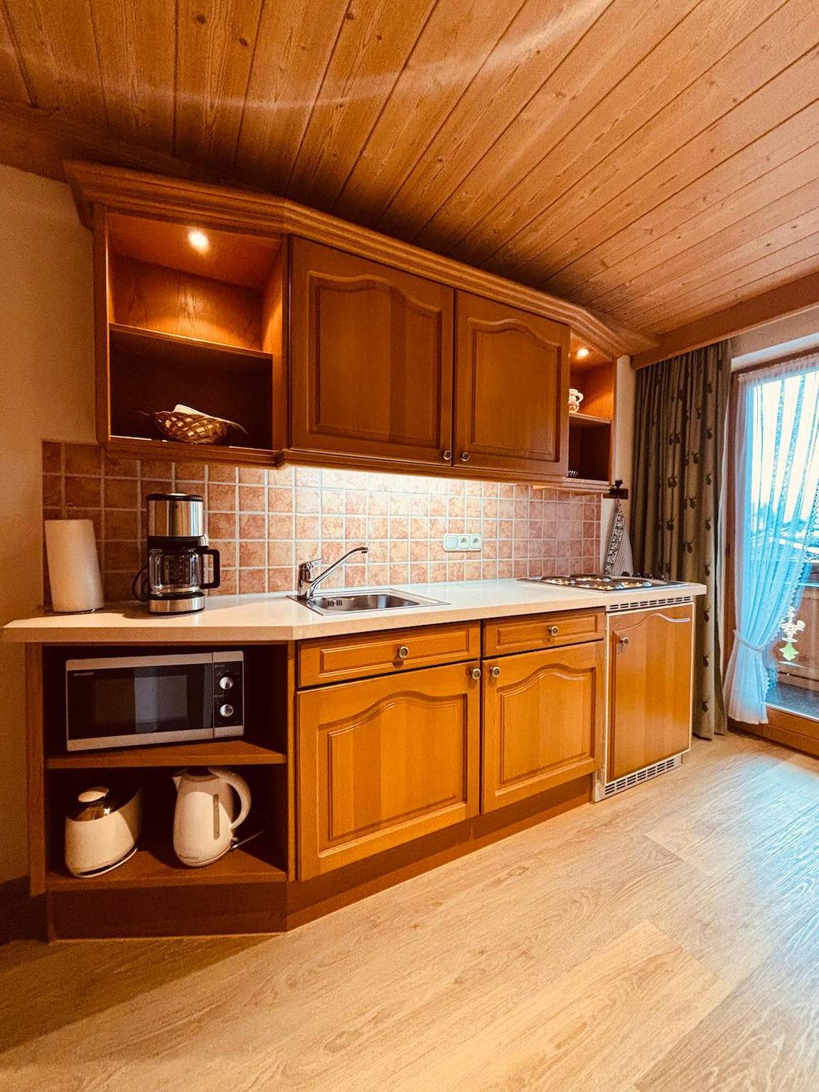 Ganze Wohnung, Apartment '2' mit Bergblick, Balkon und Wlan in Krün, Bayerische Alpen