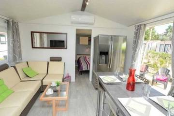 Camping pour 4 Personnes dans Grimaud, Région de Draguignan, Photo 1