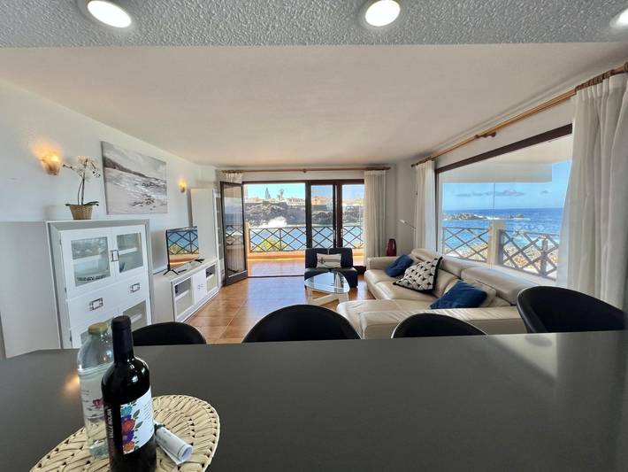 Ganze Wohnung, Ferienwohnung 'Neptuno Ocean Experience By Sydney' mit Meerblick, Gemeinschaftspool und WLAN in Playa Neptuno (Santiago del Teide), Santiago del Teide