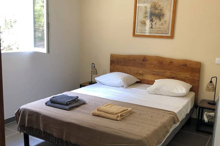 Location de vacances pour 2 personnes, avec jardin et terrasse dans Plage du Péro - 2