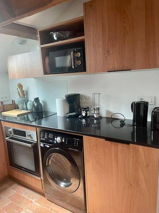 Appartement entier, Loft apartment at Villa Leonie in Hyeres, Parc national de Port-Cros