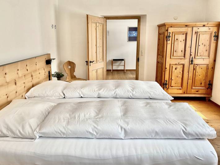 Hotel Central La Fainera Sa - Doppelzimmer Piz Dora in Valchava, Val Müstair