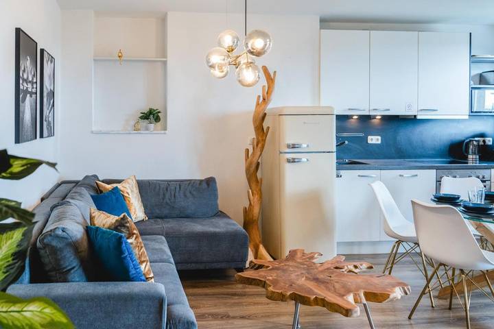 Ferienwohnung für 6 Personen, mit Ausblick und Garten in Mühldorf am Inn