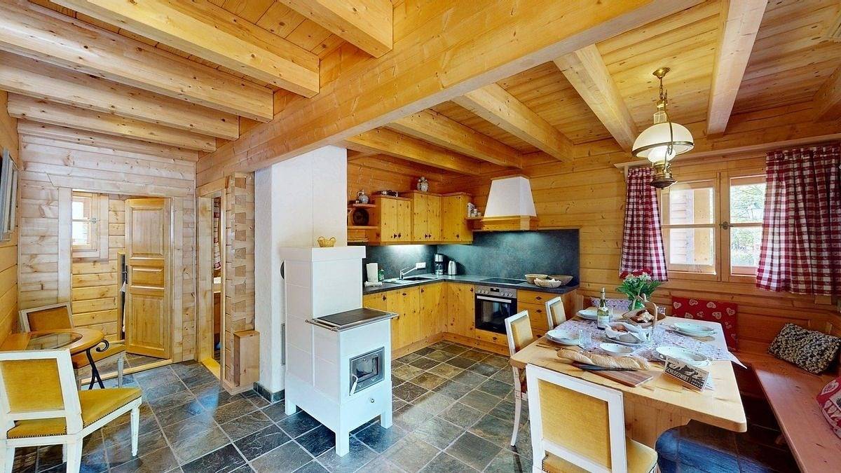 Schlosswirt Chalet Ii in Großkirchheim, Bezirk Spittal an der Drau