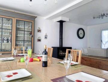 Cottage pour 8 personnes, avec vue et jardin, animaux acceptés dans Guéron