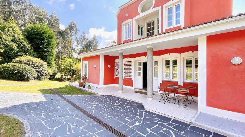 Maison de vacances pour 7 personnes, avec Jardin à Mañón