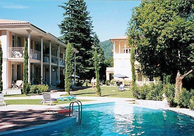 Ferienhaus für 4 Personen, mit Terrasse und Garten sowie Pool und Seeblick in Porto Ceresio - 3