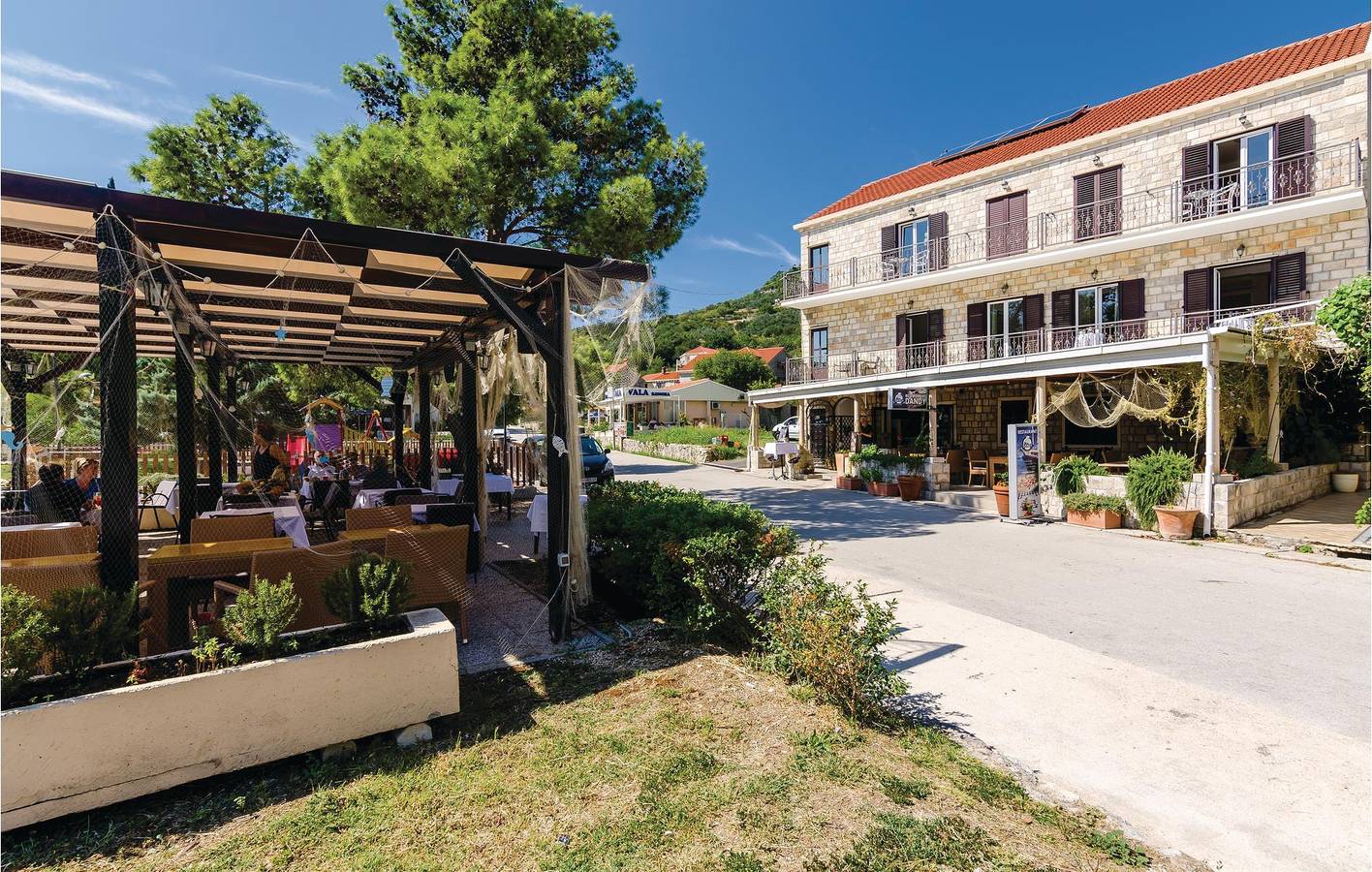 Apartamento vacacional entero, Apartamento de vacaciones para 10 personas con terraza in Zaton, Grad Dubrovnik