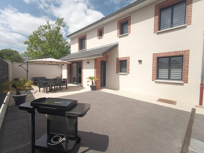 Location de vacances pour 6 personnes, avec terrasse et vue à Moussy - 2