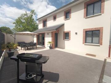 Gîte pour 6 personnes, avec vue et terrasse à Moussy