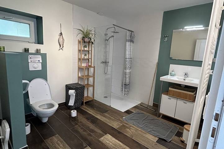 Gîte pour 8 personnes, avec jardin dans Caffiers - 3