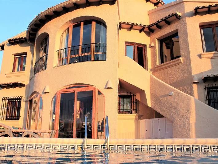 Casa rural para 6 personas, con terraza y jardín en Pego - 3