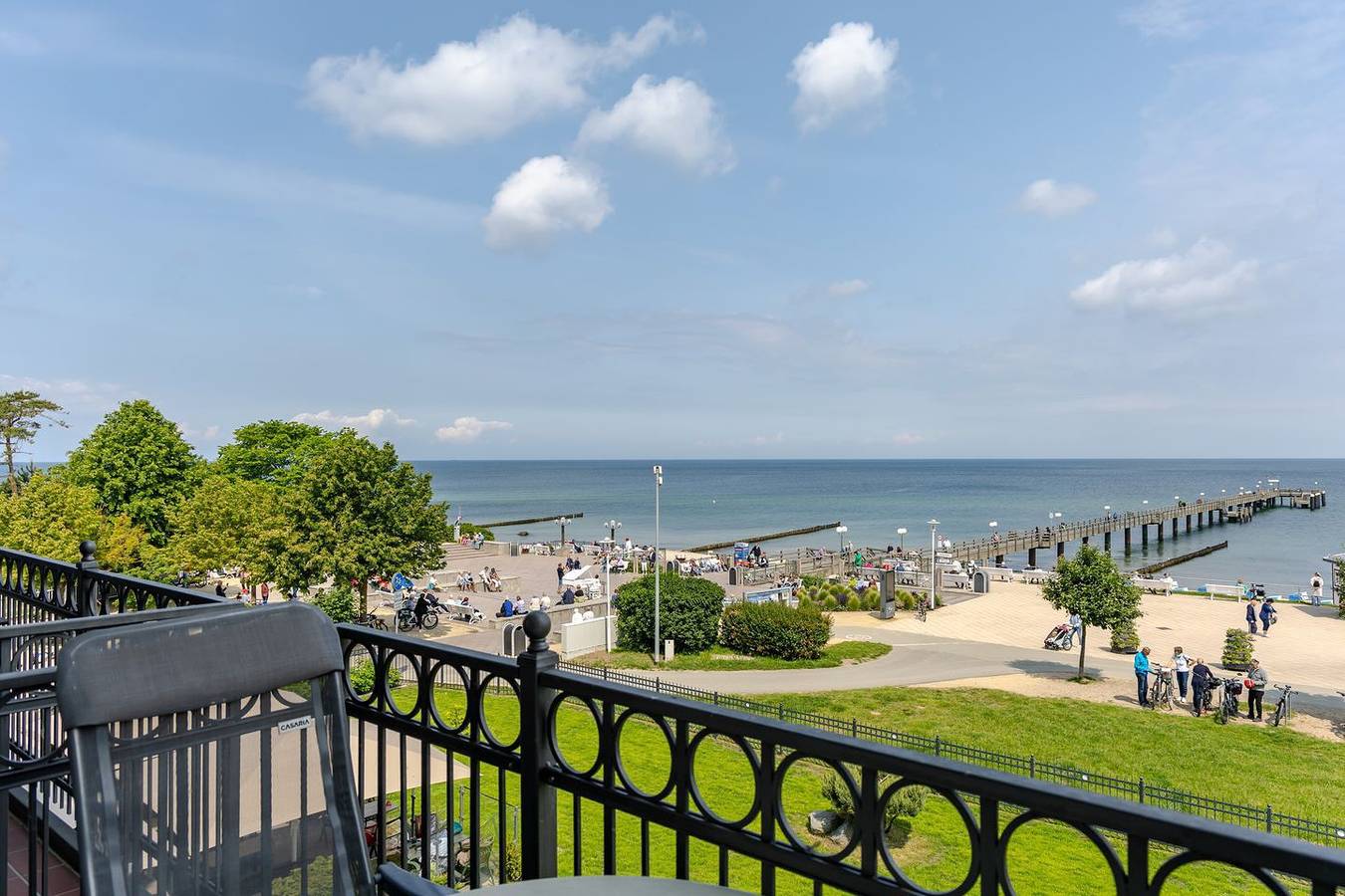 Ganze Wohnung, Ostsee-Ferienapartment mit Balkon und direktem Meerblick in erstklassiger Lage! in Ostseebad Kühlungsborn, Kühlungsborn