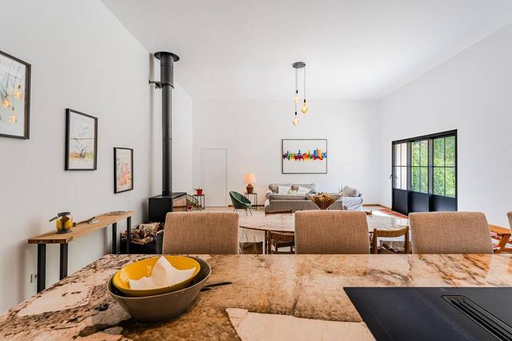 Location de vacances pour 8 personnes, avec vue ainsi que jardin et terrasse à Gaillan-en-Médoc - 2