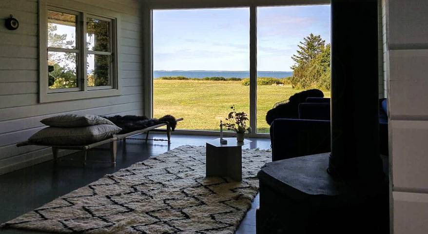 Ferieudlejning for 10 personer, med terrasse på Sjælland