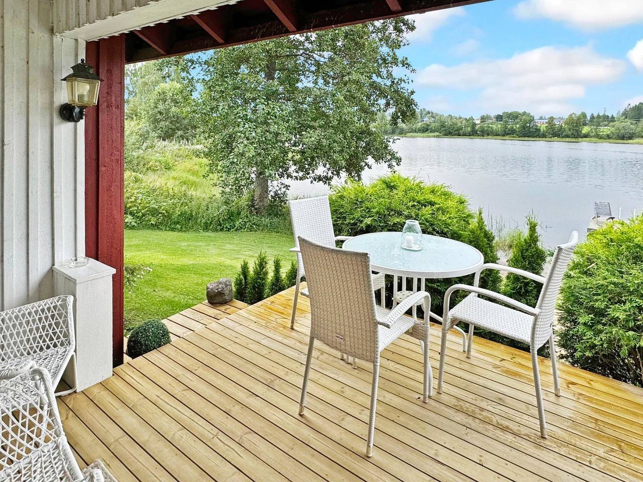 Peukaloinen in Hirsjärvi, Finland Proper