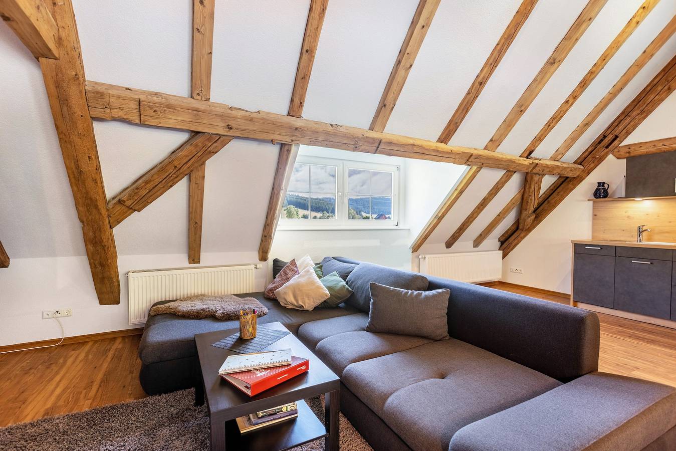 Apartamento entero, Apartamento 'Mühlen Chalet' con vistas a la montaña, terraza privada y Wi-Fi in Langenordnach (Titisee-Neustadt), Titisee-Neustadt