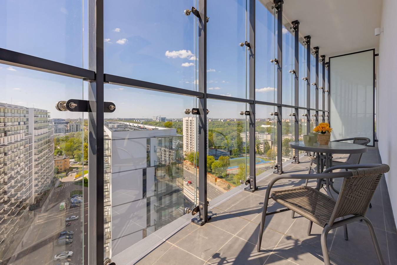 Entire studio, Comfortable Studio | Parking in Garage | Air Conditioning in Warsaw, Masovia