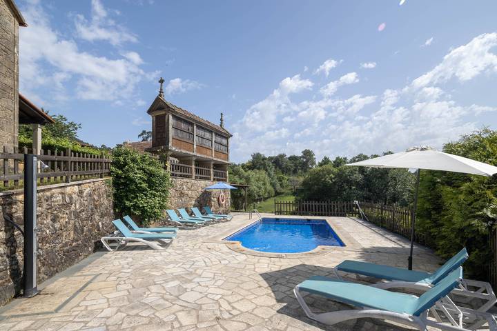 Casa rural para 6 personas, con jardín en Galicia - 2