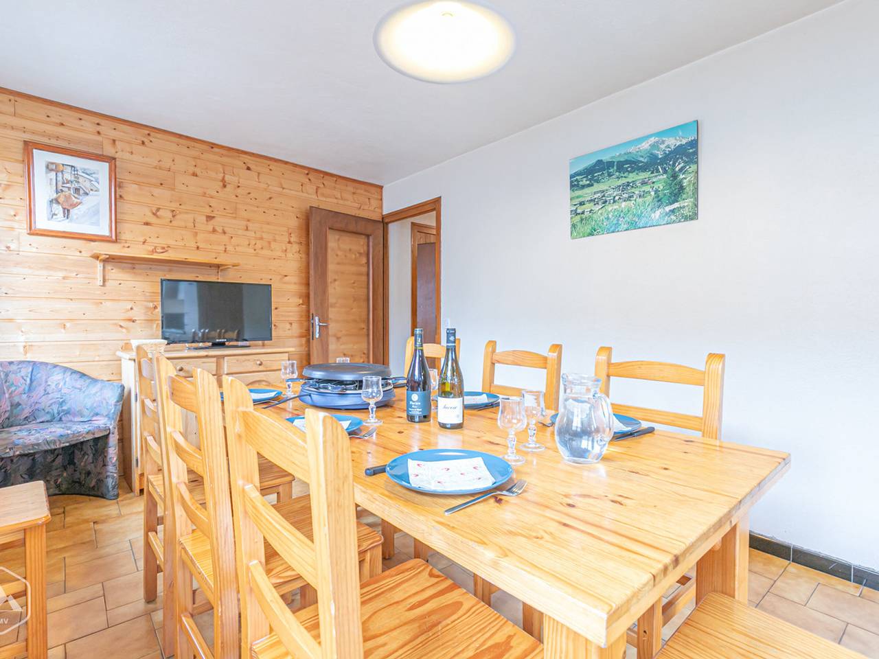 Entire apartment, Spacious apartment, village center, pets allowed in Aussois, Saint-Jean-de-Maurienne region