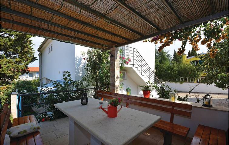 Gîte pour 3 personnes, avec terrasse à Stari Grad - 2