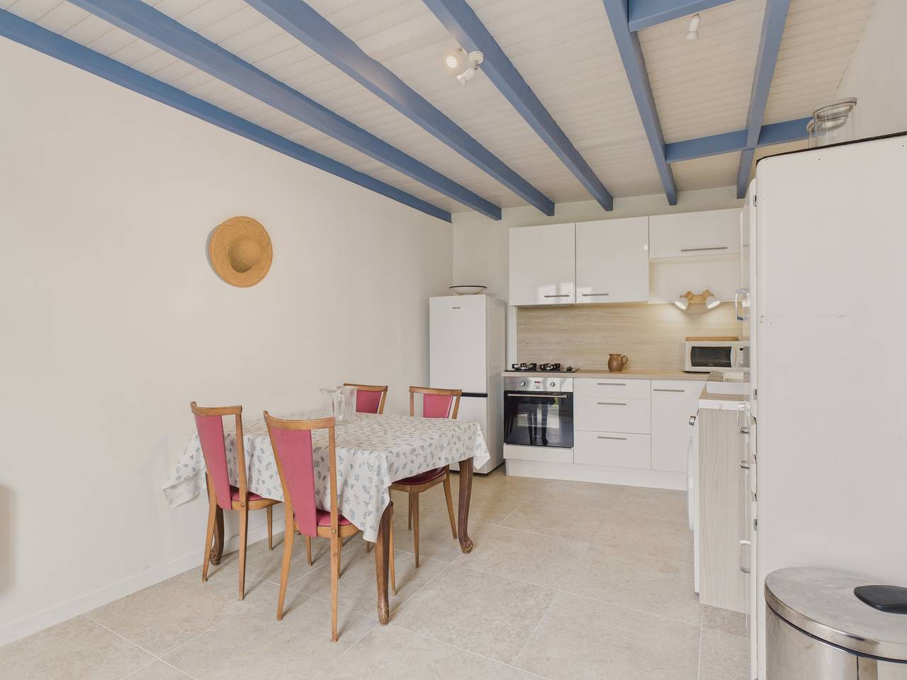 400 m zum Strand – Haus für 5 – Garten in Plougrescant, Rosa Granitküste