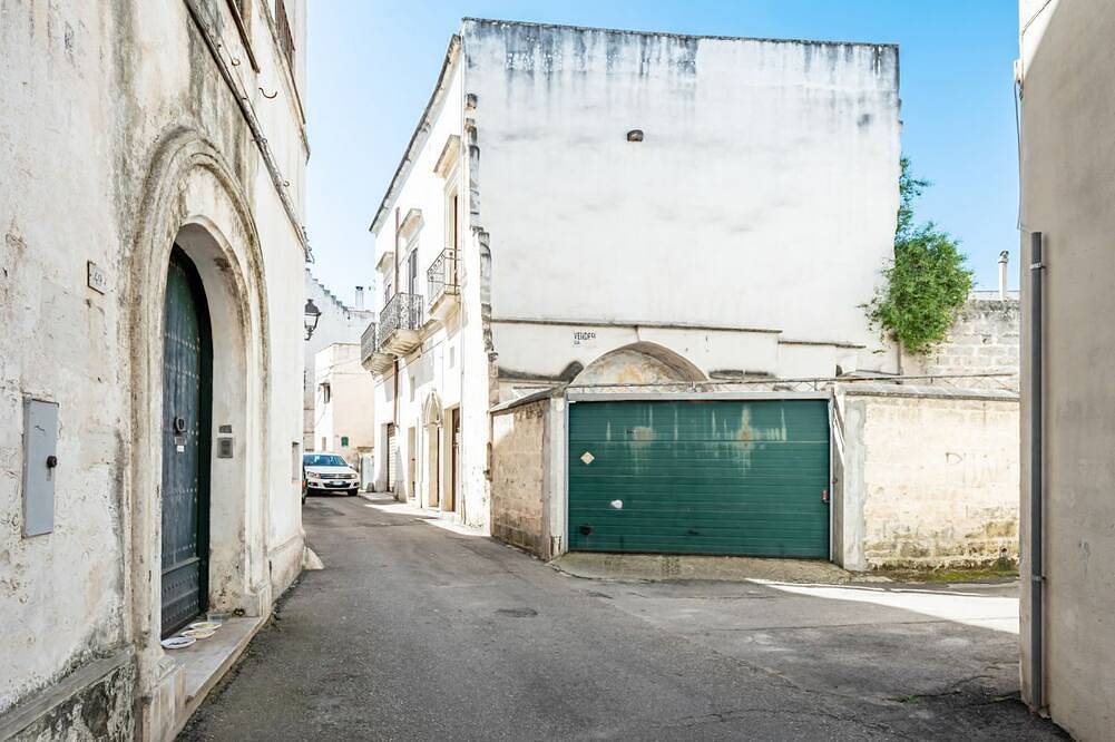 Ganze Wohnung, Guesthost - Cozy apartment on two levels that can accommodate up to 2 people, located in the center of Galatone, a lovely village in Salento a few km from the sea and close to Gallipoli and the Porto Selvaggio Natural Park. Halfway between the beaches of in Galatone, Golf von Tarent