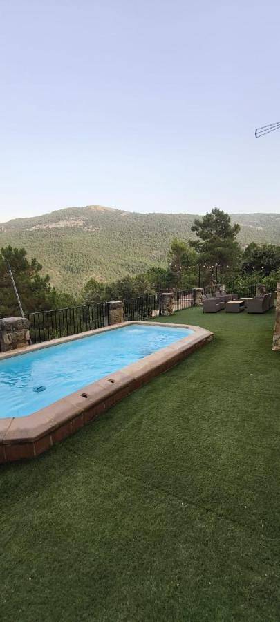 Casa rural para 10 personas, con Balcón y Terraza además de Jardín y Piscina en Riópar - 2