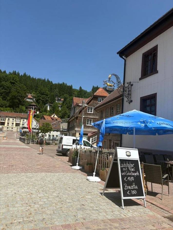Hotel & Gasthof zum Ochsen - Einzelzimmer in Furtwangen ort, Furtwangen