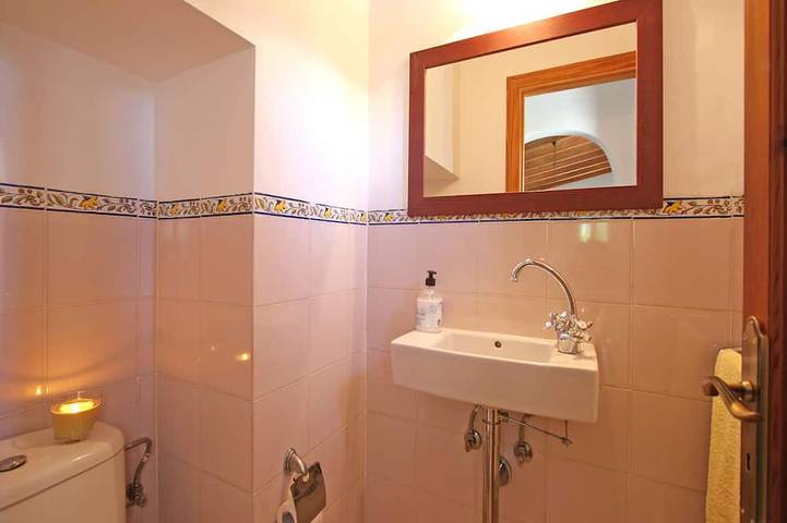 Rural tranquillity at the foot of the Tramuntana, pool with panoramic views in Campanet, Majorca Center