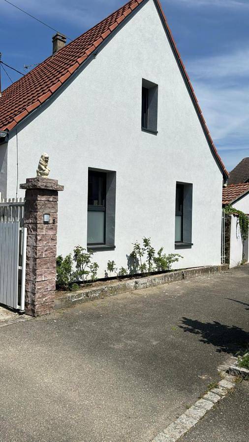 Location de vacances pour 11 personnes, avec terrasse à Sainte-Croix-en-Plaine