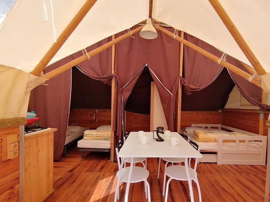 Camping Aux Portes Des Mille Sources  - Wohnzelt auz holz 4 personen - Nature - abgelehnte Tiere in Bugeat, Ussel und Umgebung