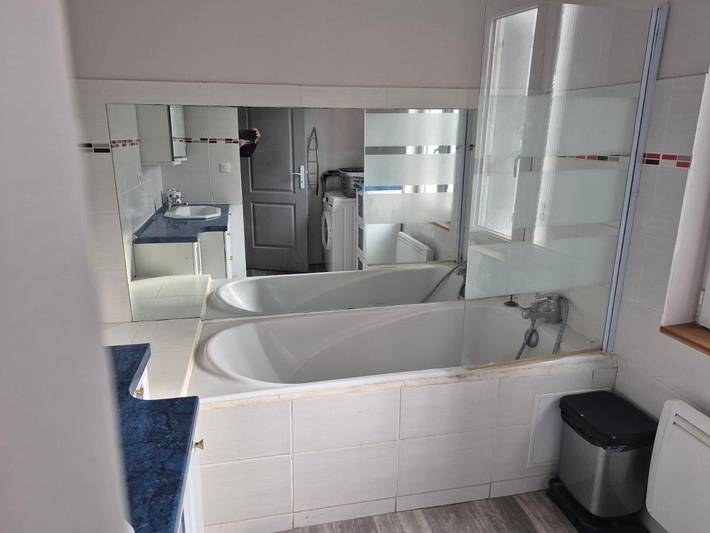 Gîte pour 4 personnes, avec terrasse à Château-Renault - 3