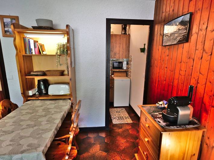 Gîte pour 4 personnes, avec balcon dans Chinaillon - 3