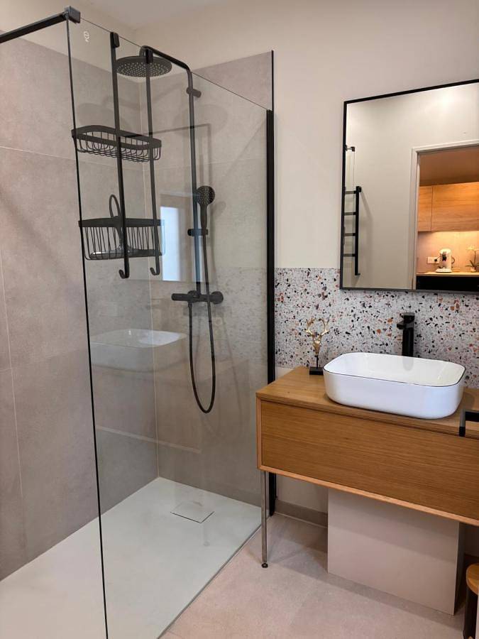 Gîte pour 2 personnes, avec terrasse ainsi que jardin et vue, animaux acceptés à Méteren - 3