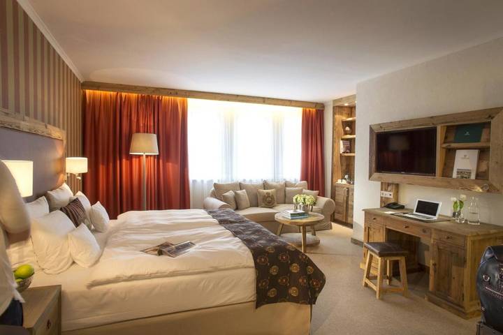 Hotel für 3 Personen, mit Whirlpool und Terrasse sowie Garten und Pool in Blankenhain - 2
