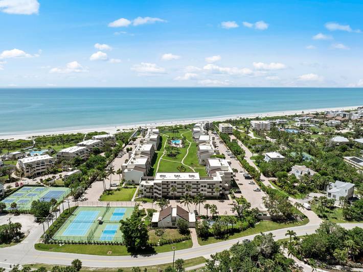 Vacation rental for 6 people, with balcony and pool in Sanibel