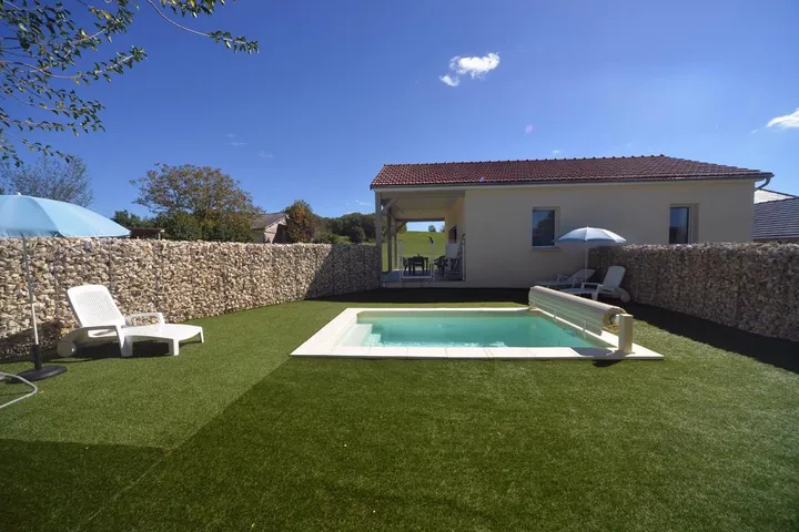 Casa de vacaciones para 6 personas, con jardín y piscina - 1