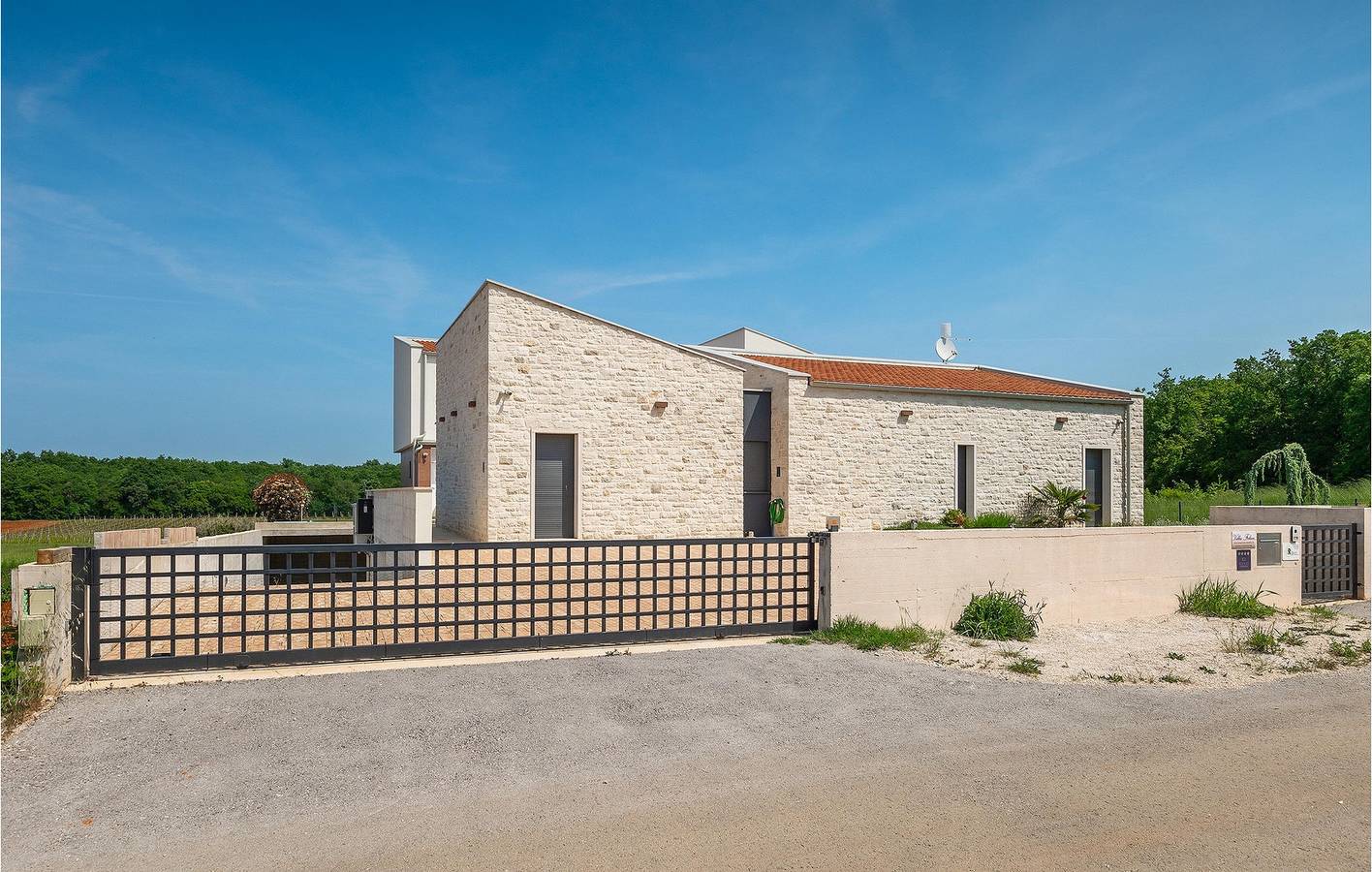 Holiday home for 8 people in Novigrad, Dajla