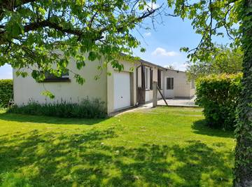 Gîte pour 3 personnes, avec jardin et terrasse dans le Cher