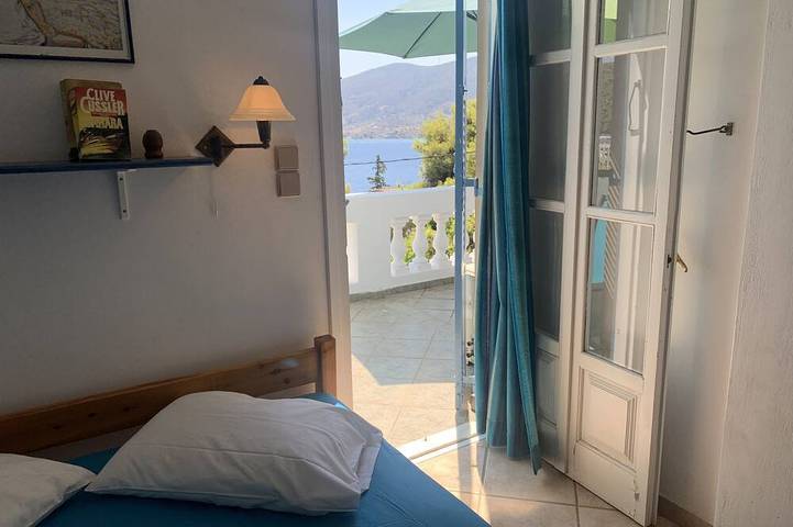 Location de vacances pour 6 personnes, avec jardin dans Poros - 2