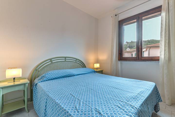Ganze Wohnung, Apartment 'Jolanda' mit privater Terrasse in Marina di Campo, Campo nell'Elba