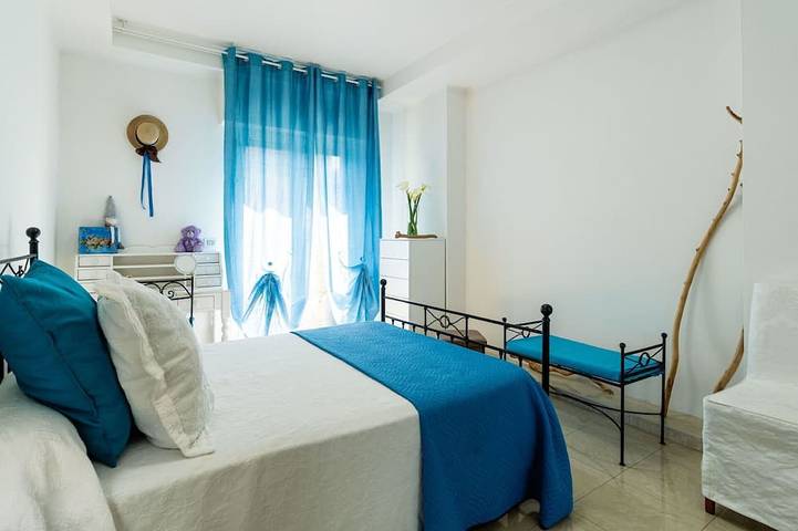 Ganze Wohnung, Angenehme Wohnung für 4 Personen mit  W-Lan, TV, Balkon und Haustiere erlaubt in Camporosso, Ligurische Alpen