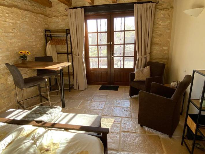 Chambre d’hôte pour 2 personnes, avec jardin ainsi que vue et piscine à Gourdon - 4