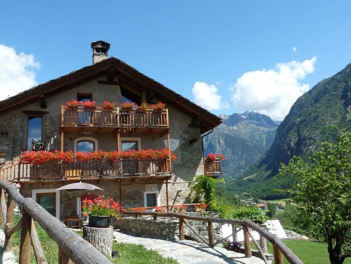 Appartement de vacances pour 6 personnes, avec Jardin ainsi que Piscine et Sauna dans Gignod